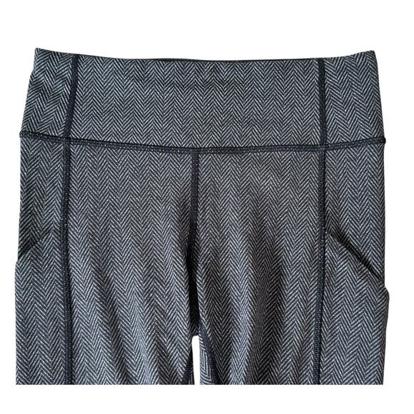 LULULEMON Herringbone Speed Cropped Leggings Ruched Ankles Mesh Panels Size 4 - Picture 5 of 10